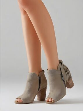 Marc fisher booties‎ tan suede size 6 block chunky heels 3.5” side fringe